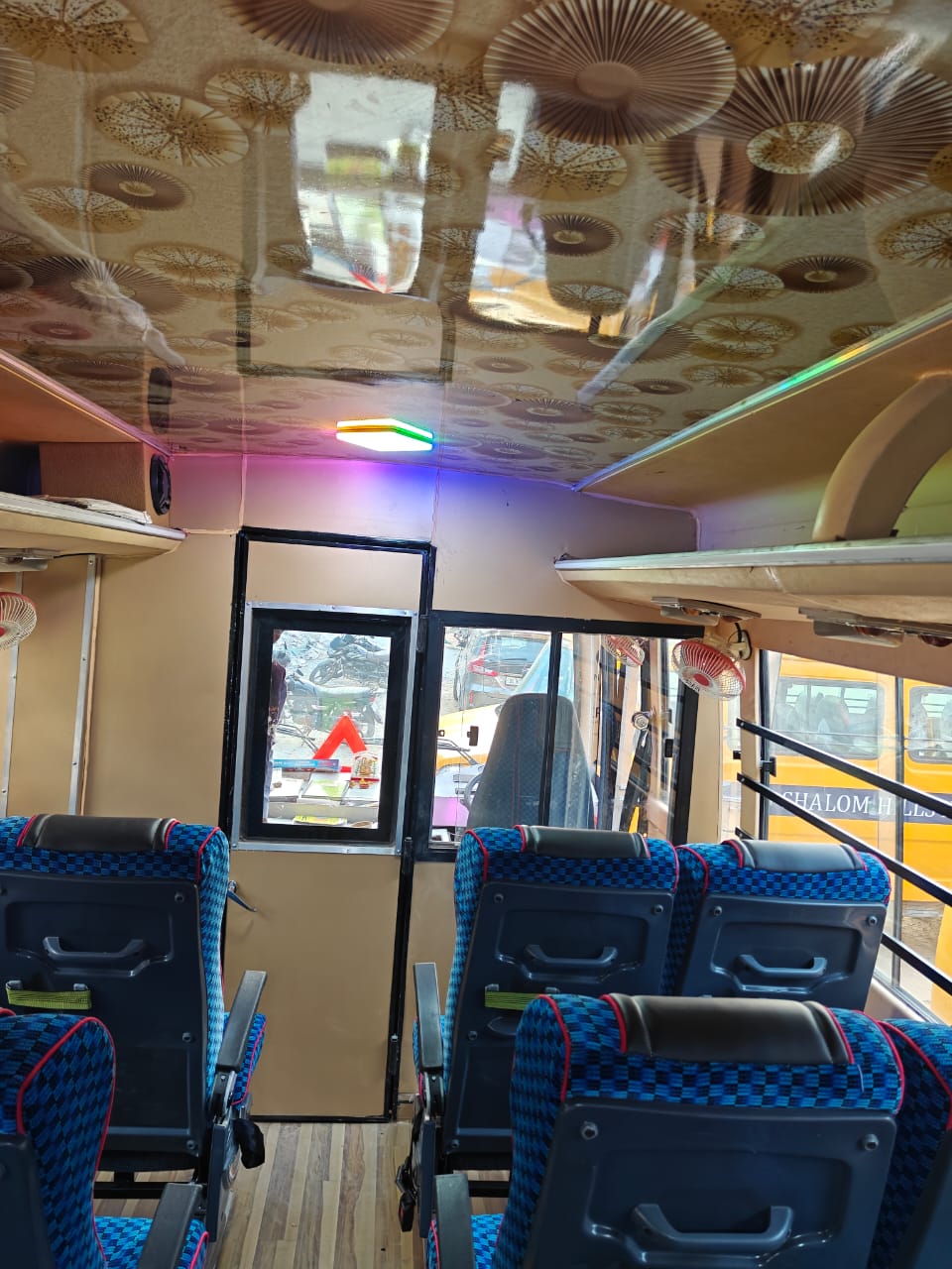 Mini Bus