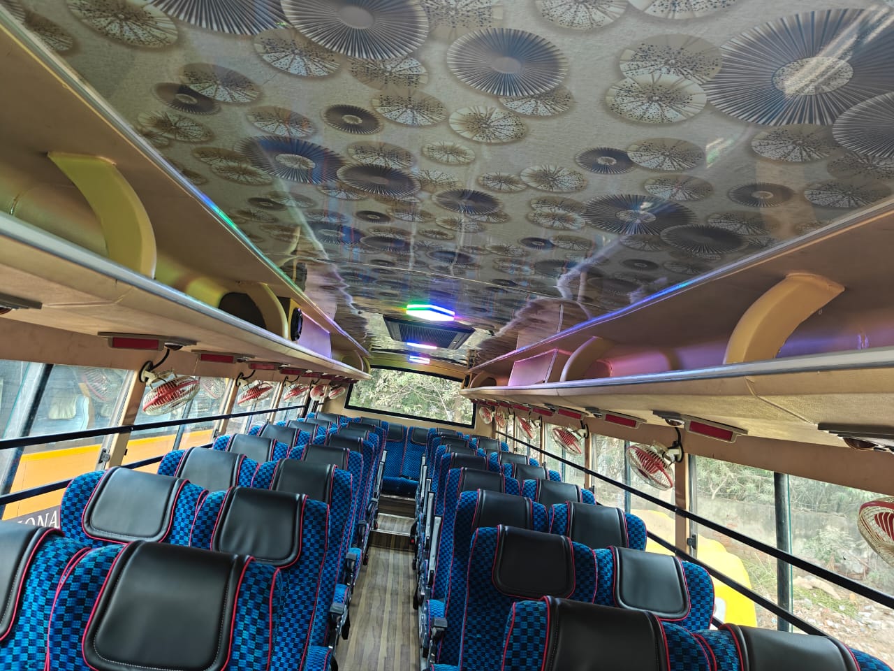Mini Bus