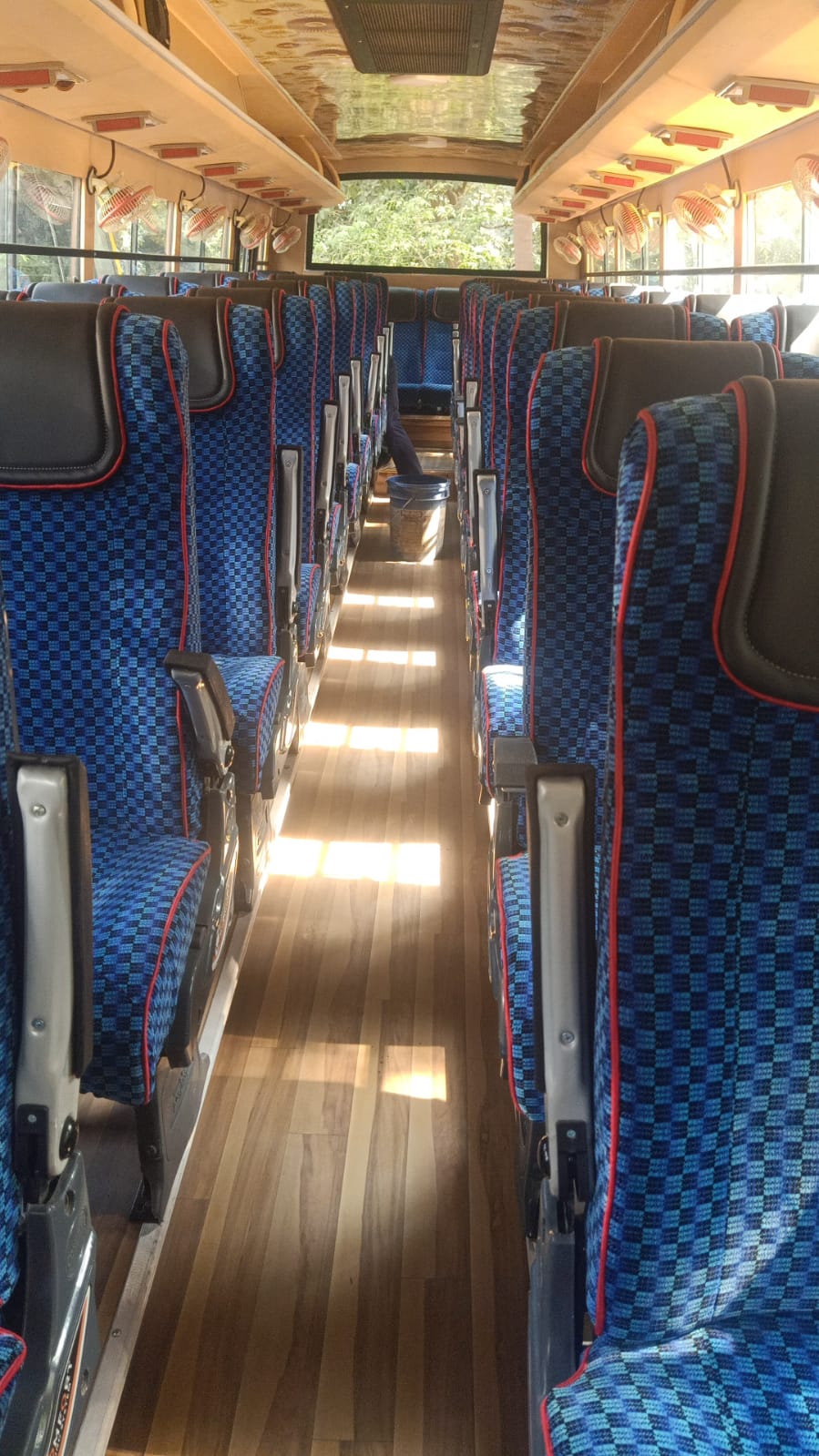 Mini Bus