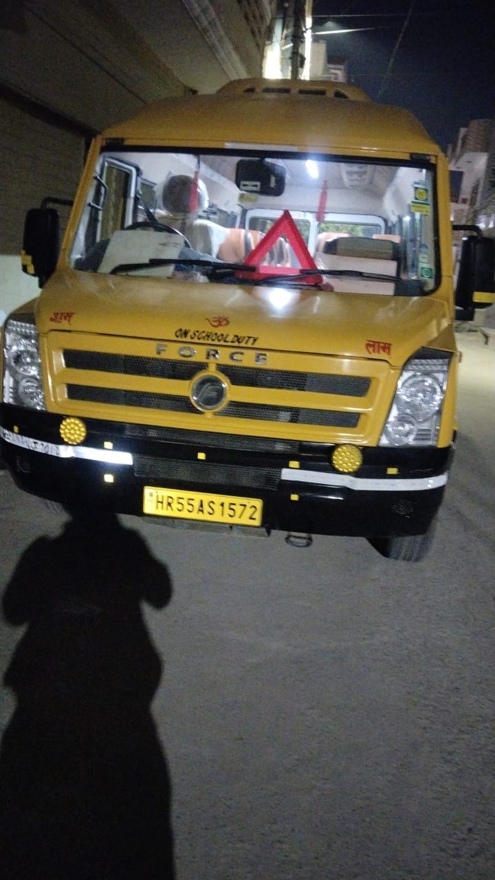Mini Bus